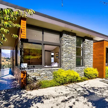 Villa On St George Queenstown Exterior photo
